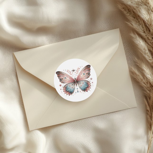 Adesivo Borboleta Boho em Aquarela Rosa e Azul (Boho Pink & Blue Watercolor Butterfly Classic Round Sticker on an elegant envelope.)