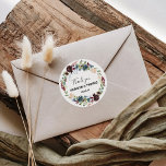 Adesivo Burgundy Floral e Greenery Obrigado<br><div class="desc">Estes obrigados florais e verdes que você prefere um adesivo redondo clássico são perfeitos para um casamento no inverno. O elegante design apresenta marinho de aquarela, cor-de-rosa-pincelada e flores de sombra de vinho com detalhes artísticos lápis. Faça com que a etiqueta do adesivo seja sua, incluindo seus nomes, o evento...</div>