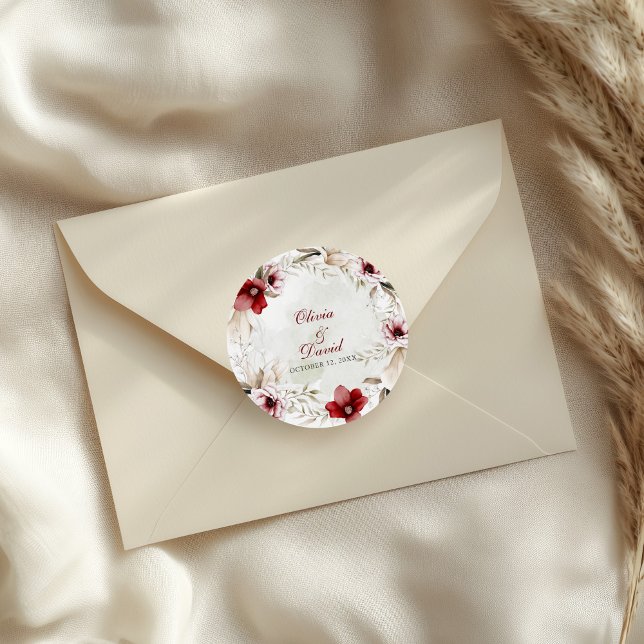 Adesivo Burgundy Winter Elegance Weding (Burgundy Winter Elegance Wedding Classic Round Sticker on an elegant wedding envelope.)