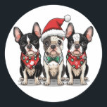 Adesivo Cães de Natal em Boston Terrier<br><div class="desc">Uma bela ilustração dos cães de Boston Terrier vestidos para o Natal. Perfeito para amantes de animais de estimação e pais de cães durante o feriado.</div>