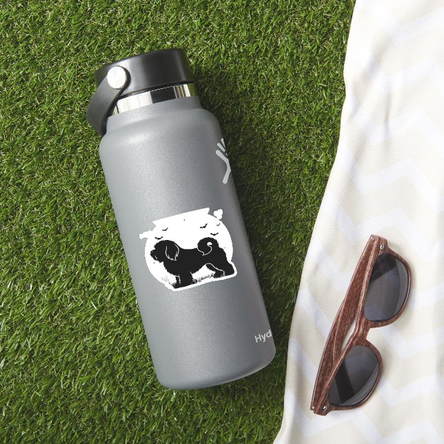 Adesivo Cão Lowchen � Silhueta da Lua de Halloween Camiset (HydroFlask Insitu)