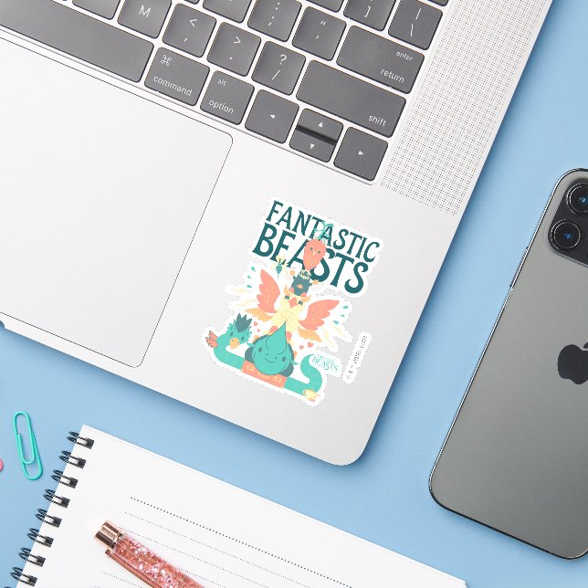 Adesivo Cartoon Fantastic Beasts Emerge From Suitcase (Notebook com iPhone)