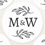 Adesivo Casal de Casamento Monograma Botânico Elegante<br><div class="desc">Adicione um toque de classe ao seu casamento com este único monograma personalizado de casal inicial de folhas botânicas. Fonte serif moderna,  minimalista e simples para um olhar sofisticado. Ideal para o seu papelão de convite e caixas de favor. Arte original de Nic Squirrell.</div>