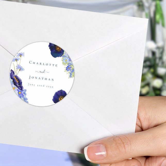 Adesivo Casamento Azul de Flor Selvagem Moderno (Blue wildflower wedding custom sticker with bride and grooms names and wedding date)