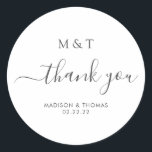 Adesivo Casamento de Cinzas de prata monograma simples<br><div class="desc">Vinheta redonda clássica de Cinza de prata monograma com caligrafia simples</div>