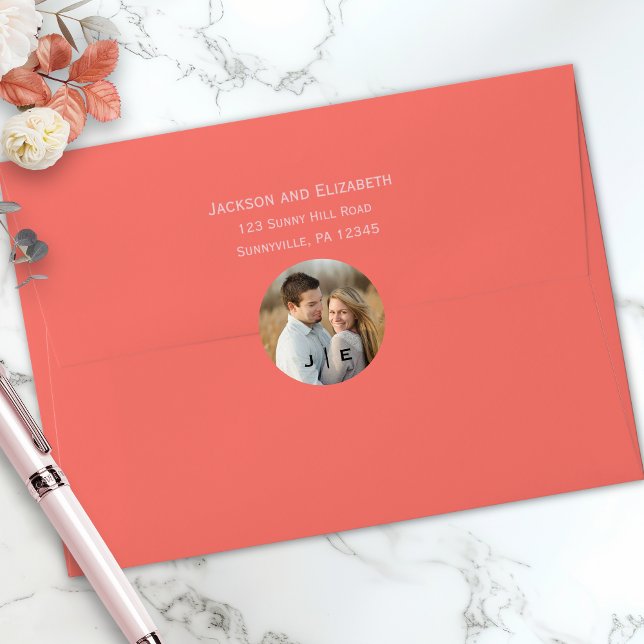 Adesivo Casamento de Fotografia do Monograma Moderno (Modern monogram wedding photo round sticker)