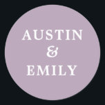 Adesivo Casamento de Lavanda Moderna Personalizado<br><div class="desc">Veja esses bonitos adesivos modernos para o seu casamento. Eles apresentam um fundo de cores bonito, um roteiro fofo e nomes personalizáveis para a noiva e o noivo adicionarem seu próprio nome. Personalize o texto como quiser para combinar com a sua vibração de casamento. Perfeito para todas as noites precisa...</div>