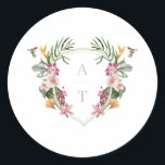 Adesivo Casamento de Monograma Floral Tropical<br><div class="desc">Bem-vindos ao mundo dos trópicos com nosso adesivo de Casamento de Monograma Floral Tropical! Esta design impressionante apresenta uma crista colorida de monograma tropical com beija-flores fofinhos, que seguramente vão pegar os olhos dos seus convidados. A crista monográfica é adornada com flores tropicais como hibisco, gengibre, orquídea e verde tropical....</div>