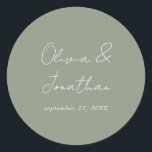 Adesivo Casamento de Script Verde de Sage Mínimo Simples<br><div class="desc">Simples Maneira Mínima de Manuscrito Verde Clássico Arredondado De Casamento</div>
