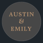 Adesivo Casamento Dourado e Negro Moderno Personalizado<br><div class="desc">Veja esses bonitos adesivos modernos para o seu casamento. Eles apresentam um fundo de cores bonito, um roteiro fofo e nomes personalizáveis para a noiva e o noivo adicionarem seu próprio nome. Personalize o texto como quiser para combinar com a sua vibração de casamento. Perfeito para todas as noites precisa...</div>