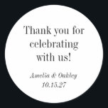 Adesivo Casamento Elegante Branco Minimalista Obrigado<br><div class="desc">Casamento Elegante Branco Básico Minimalista Agradece-Lhe O Adesivo Arredondado Clássico</div>