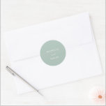 Adesivo Casamento Elegante Verde Simples Muted<br><div class="desc">Um adesivo de casamento moderno com um simples design com uma combinação de uma fonte sans serif contemporânea e um roteiro elegante de escrita manual.</div>