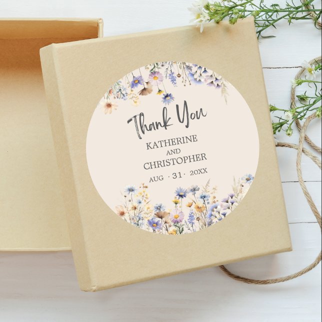Adesivo Casamento Floral Azul Elegante BOHO Dusty Obrigado (BOHO Wildflower Thank You Wedding Sticker with light blue and yellow wildflowers, wedding details.)