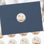 Adesivo Casamento Floral Rústico De Flor Selvagem Monogram<br><div class="desc">Etiquetas de casamento de flor silvestre russa com noiva e noites de noiva e noivos e tipografia elegante para seus selos de envelope de convite, adesivos de favor etc. Os adesivos têm uma borda floral de flores botânicas vivas e vibrantes, e florescem detalhadamente em tons ricos e quentes e neutros....</div>