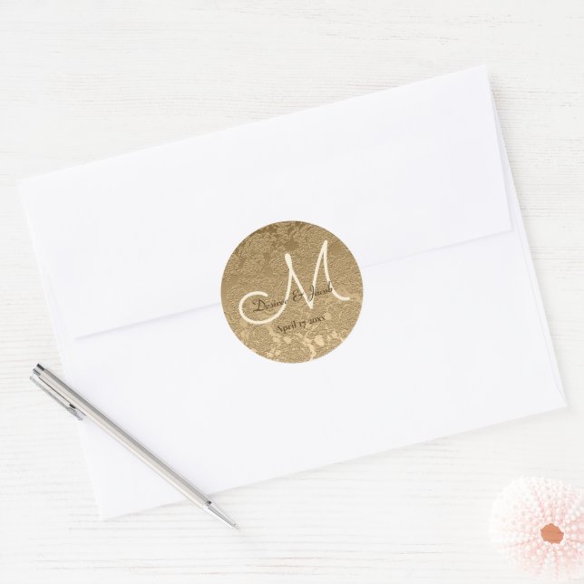 Adesivo Casamento Moderno do Monograma Dourado Elegante (Envelope)