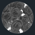 Adesivo Casamento Romântico Elegante de Rosas Negras<br><div class="desc">Personalizar com qualquer texto. Itens correspondentes estão disponíveis.</div>