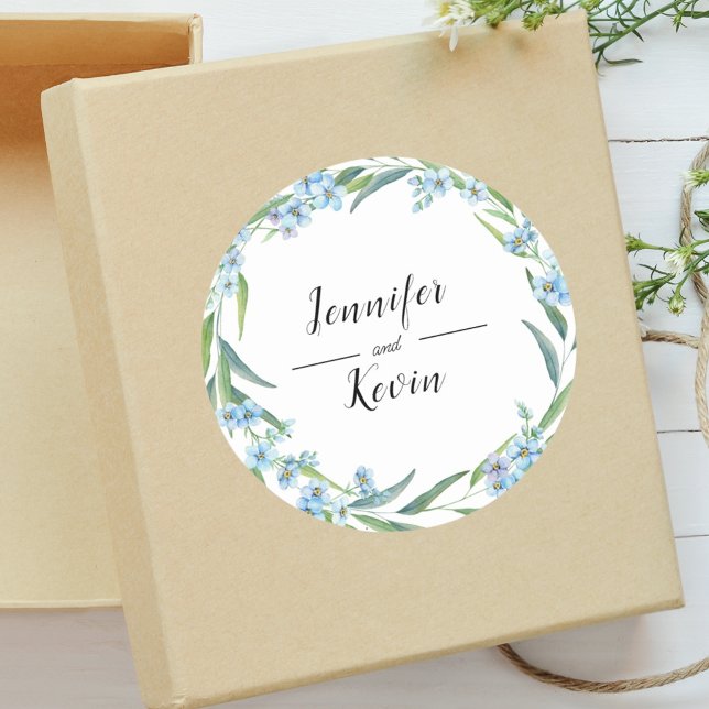 Adesivo Casamento Rústico de Flores Silvestres com Verde E (Elegant greenery wildflower sticker adds rustic floral charm to wedding stationery.)
