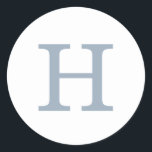 Adesivo Casamento Simples de Azul e Monograma Branco<br><div class="desc">Simples mas elegante adesivo de casamento com seu monograma em uma fonte azul empoeirada sobre um fundo branco. As cores de fundo e fonte podem ser alteradas para qualquer cor desejada. Um design básico e simples que ainda aparece como na moda. Estes adesivos modernos e minimalistas fazem selos de envelope...</div>