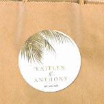 Adesivo Casamento Tropical de Palmeiras Elegante<br><div class="desc">Celebrar em estilo com esses adesivos modernos e modernos de casamento. Personalize facilmente a design para tornar esses adesivos totalmente exclusivos para seu dia especial. Se você quiser que haja itens correspondentes,  entre em contato conosco e estaremos aqui para ajudar.</div>