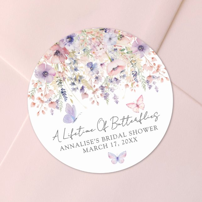 Adesivo Chá de Bebê Borboleta Flor Silvestre (Butterfly Wildflower Bridal Shower Classic Round Sticker)
