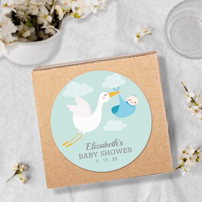 Adesivo Chá de fraldas Blue Bundle Stork Boy (Blue bundle stork boy baby shower round favor stickers)