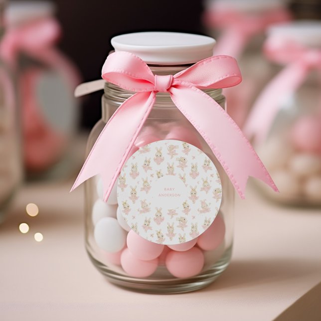 Adesivo Chá de fraldas Blush Pink Bunny Rabbit Ballerina (Sticker mockup with ballerina rabbits and custom baby name for a baby shower favor gift)