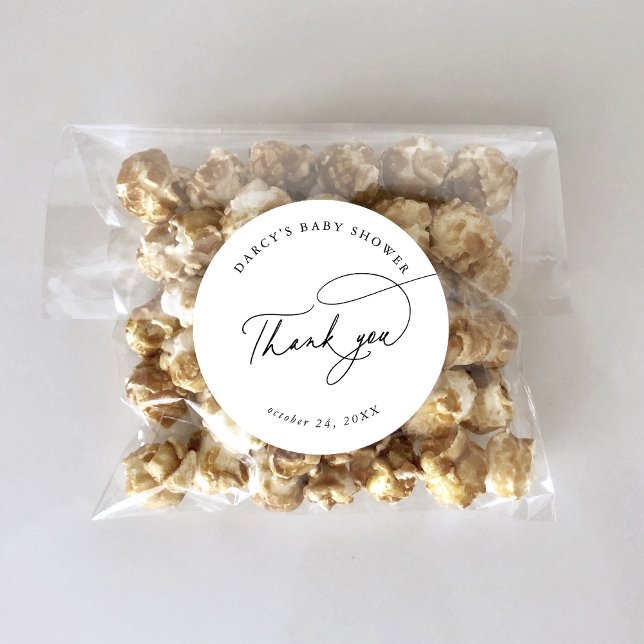 Adesivo Chá de fraldas Branco preto moderno DARCY Obrigado (DARCY Modern Black White Baby Shower Thank You Classic Round Sticker)