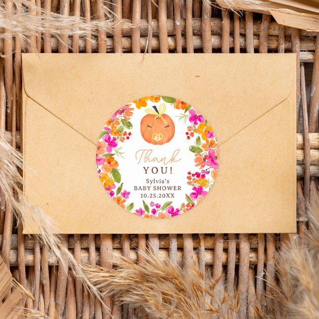 Adesivo Chá de fraldas de abóbora fofo de queda floral (Floral Fall cute little pumpkin baby shower Classic Round Sticker)
