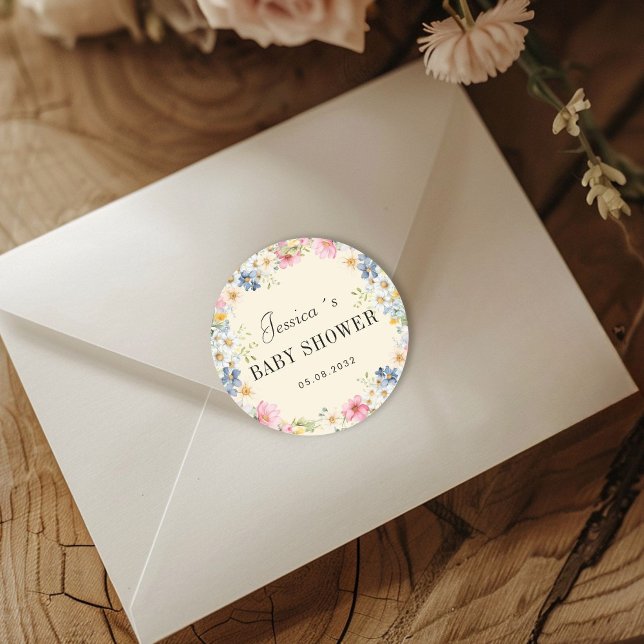 Adesivo Chá de fraldas de flor selvagem (Personalized Wildflower Baby Shower Classic Round Sticker with your name and date.)