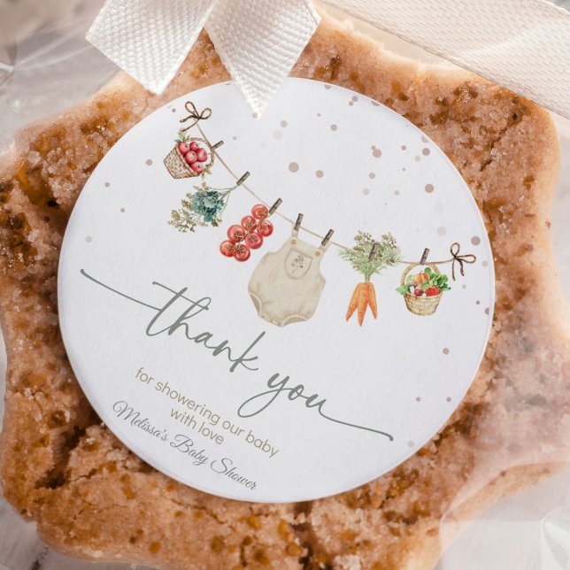 Adesivo Chá de fraldas De Mercado Para Agricultores Localm (Locally Grown farmers market baby shower thank you sticker with rustic produce illustrations and war)