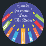 Adesivo Chanucá Stickers (1/2" ou 3") Coloridos<br><div class="desc">Etiquetas de Hanukkah, "Velas Felizes e Coloridas de Hanukkah." Personalize alterando o tamanho, estilo, cor e texto da fonte. Tantos usos: De e para os adesivos de presentes, Obrigado aos adesivos nas bolsas de tratamento, Tópicos de Bolo (colar no estojo pesado, colar na ponta do dente da fita na parte...</div>