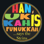 Adesivo Chanukah/Hanukkah "Hanukkah Funukka"<br><div class="desc">Chanukah/Hanukkah "Hanukkah É Funukkah" Manda-Se A Pau. Divirta-se usando esses adesivos como topos de bolo, etiquetas de presentes, fechos de malas de favor ou qualquer que seja a sua festa! Personalizar excluindo "... diz as Canecas de cerveja" e adiciona suas próprias palavras, usando seu estilo de fonte, tamanho e cor...</div>