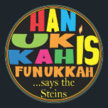Adesivo Chanukah/Hanukkah "Hanukkah Funukka"<br><div class="desc">Chanukah/Hanukkah "Hanukkah É Funukkah" Manda-Se A Pau. Divirta-se usando esses adesivos como topos de bolo, etiquetas de presentes, fechos de malas de favor ou qualquer que seja a sua festa! Personalizar excluindo "... diz as Canecas de cerveja" e adiciona suas próprias palavras, usando seu estilo de fonte, tamanho e cor...</div>