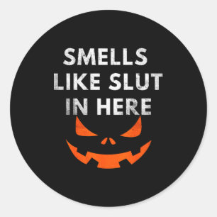 Adesivo Cheiro ruim aqui dentro, Humor Ofensivo, Halloween
