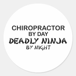 Adesivo Chiropractor Ninja mortal em a noite