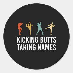 Adesivo Chutando Traseiros Tomando Nomes Kickboxing Kickbo
