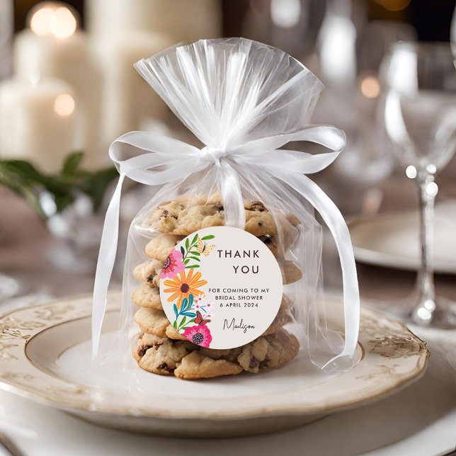 Adesivo Chuva de Noiva de Flores Silvestres Rosa Vibrante  (Bright Pink Wildflower Bridal Shower Thank You Classic Round Sticker)