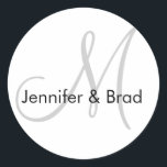 Adesivo Cinza Negra Monograma de Noiva de Casamento<br><div class="desc">Personalizável com seus nomes,  monogramas e 100 cores a serem escolhidas. por Elke Clarke ©2009. Mais designs disponíveis no WhiteWhimsicialWedows.blogspot.com</div>