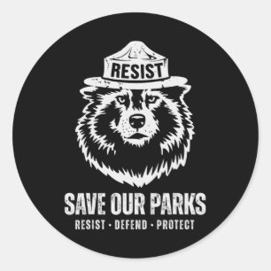 Adesivo Cinza Wolf Bear Resiste Protege Mulheres do Parque