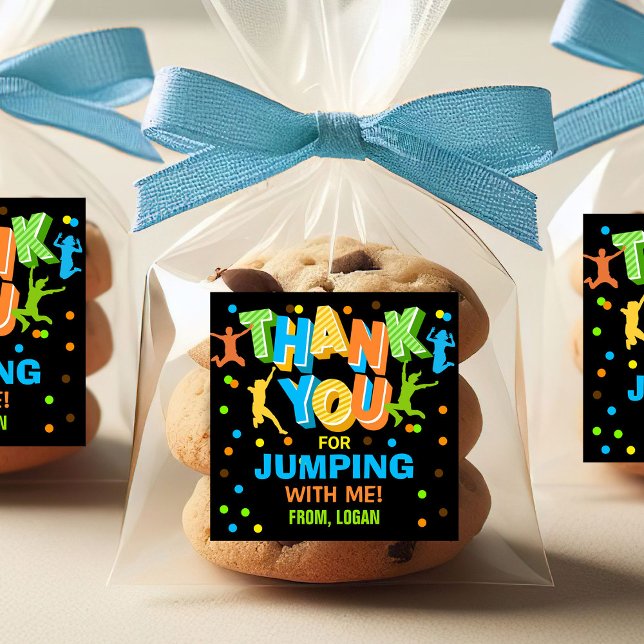 Adesivo Coloque o Vinheta de Favor de Aniversário do Tramp (Criador carregado)