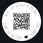 Adesivo Comprar Minimalista A Noiva Um Código QR De Bebida<br><div class="desc">Design moderno e elegante imprimiu o Comprar Minimalista O botão Redondo da Noiva A Bebida QR que pode ser personalizado com o seu texto. Clique no botão "Personalizar" e use nossa ferramenta design para modificar este modelo. Veja a Design de Arte Gráfica para outros produtos que combinam com este design!...</div>