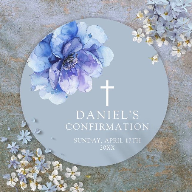 Adesivo Confirmação Floral de Cor de Água Elegante Azul Du (Dusty Blue Elegant Watercolor Floral Confirmation Classic Round Sticker)