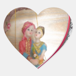 Adesivo Coração Casal de Casamento Asiático na Impressão/ Swing He