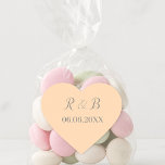 Adesivo Coração Casamento Clássico<br><div class="desc">Uma maneira clássica de complementar sua papelaria de casamento,  esses adesivos cardíacos apresentam um fundo bege com bonito fonte marrom. Personalize seu nome e data do casamento também em caracteres castanhos. Personalize seus adesivos de casamento hoje! Design do Sticker: WeddingsbyRhoadie</div>