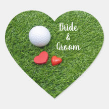 Casamento de golfe com bola de golfe e amor em ver