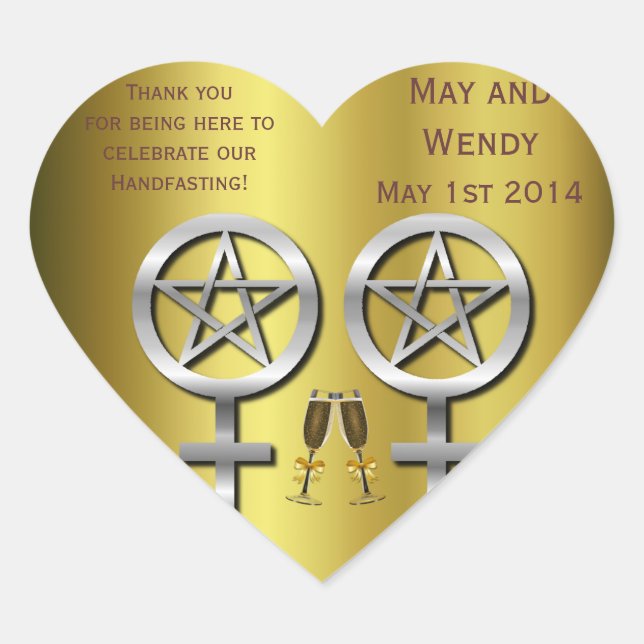 Adesivo Coração Champagne Toast Lésbica Manipulando Coração (Frente)