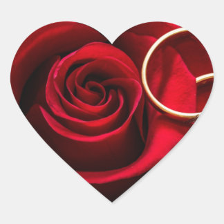 Adesivo Coração Rosa Vermelha Floral com Aliança Casamento