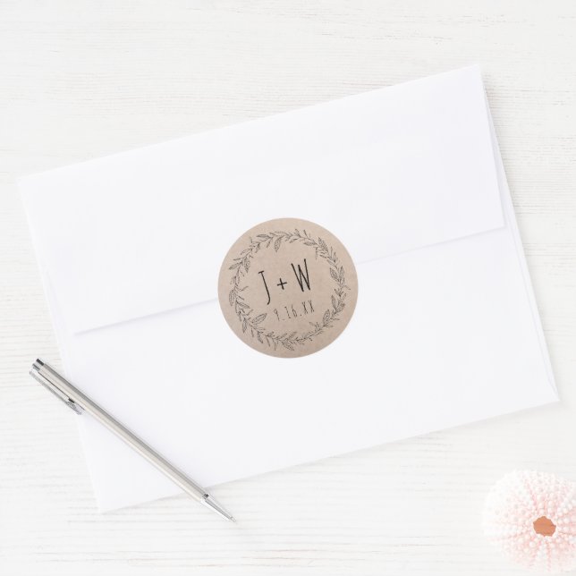 Adesivo Coroa Floral Rústica com Monograma e Data em Papel (Envelope)