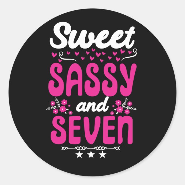 Adesivo Crianças Feliz 7 Aniversário Doce Sassy e Sete (Frente)