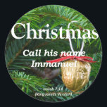 Adesivo Cristo é Immanuel Christmas Isaiah 7-14<br><div class="desc">Celebre o nascimento de Jesus com um dom personalizado,  incluindo uma escritura inspiradora.</div>